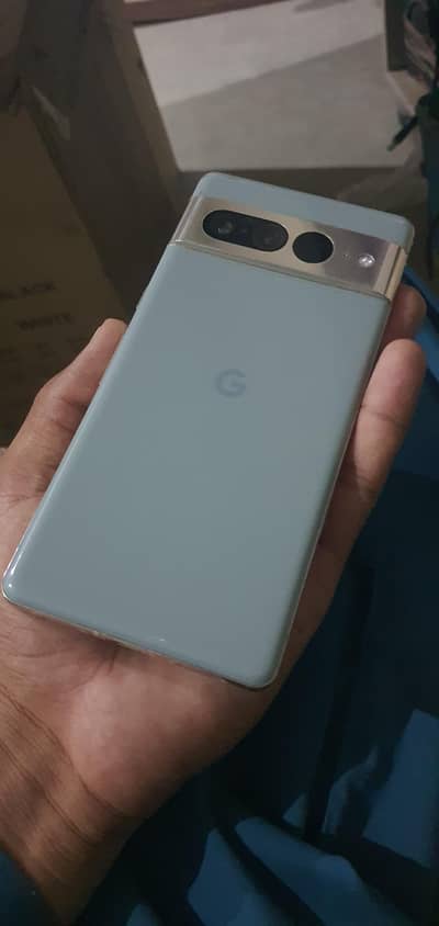 Google pixcel 7 pro 12.256 GB 10by8
