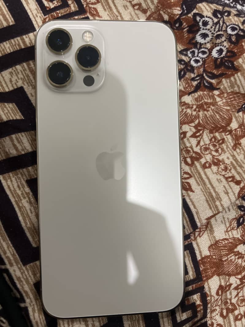 iPhone 12 pro max 0