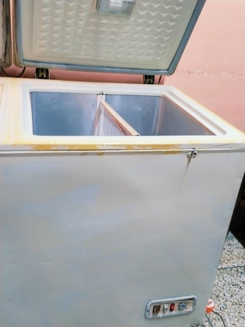 Dawlance freezer 5