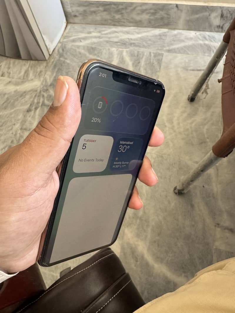 iPhone 11 Pro Max 3