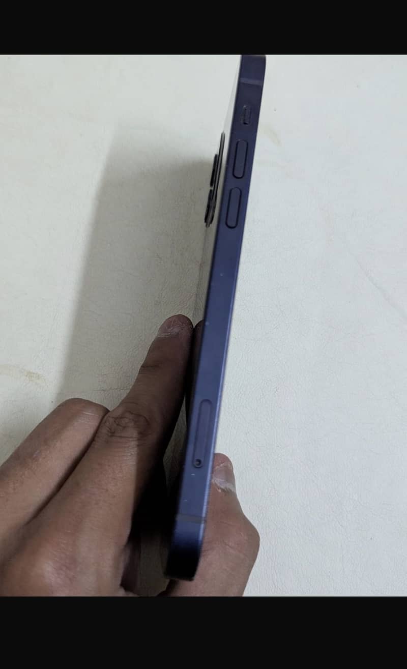 iPhone 12 2