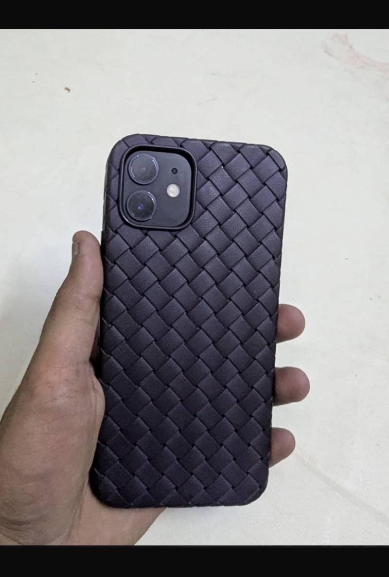 iPhone 12 8