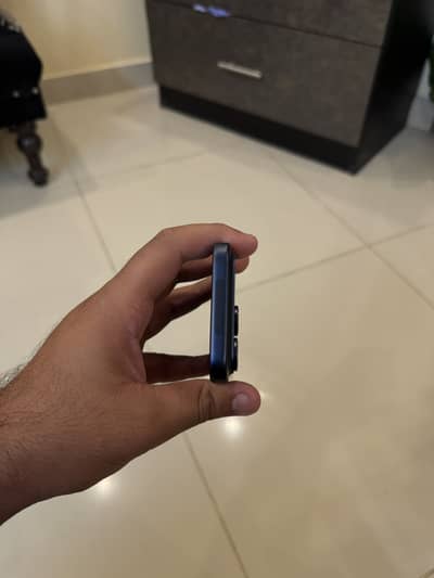 iPHONE 17 PRO FU BOX PACK CONDITION