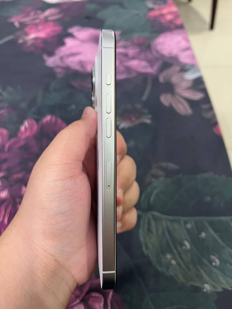 Iphone 16 pro max 2