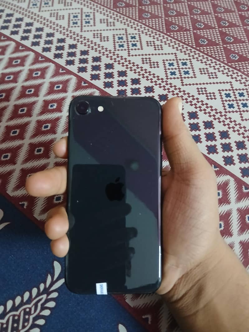 IPHONE SE 2022 1