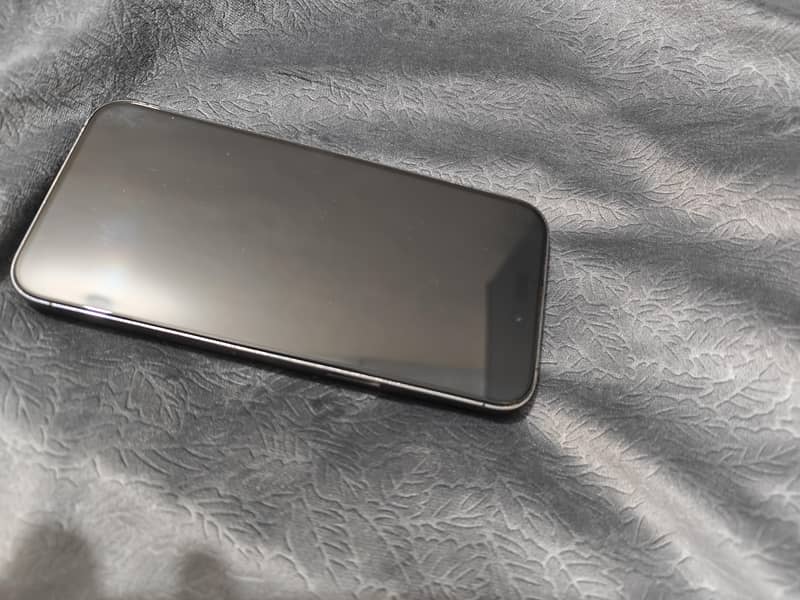 iphone 14 pro max 1