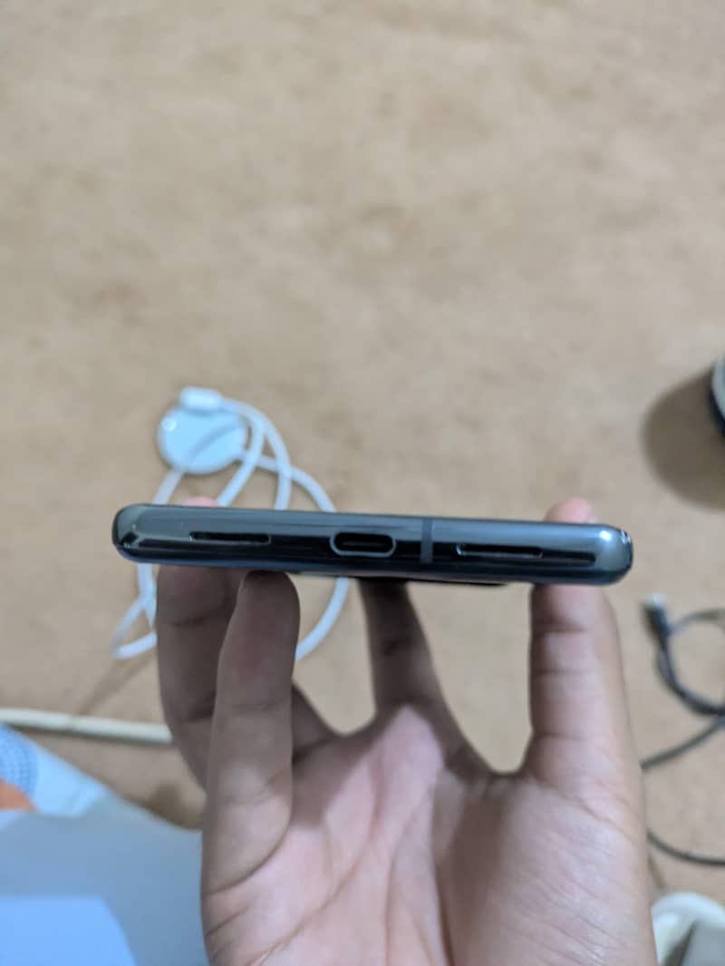 Google pixel 7 pro 4