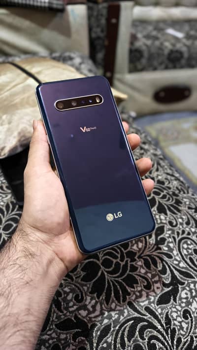 LG V60 Dual secren