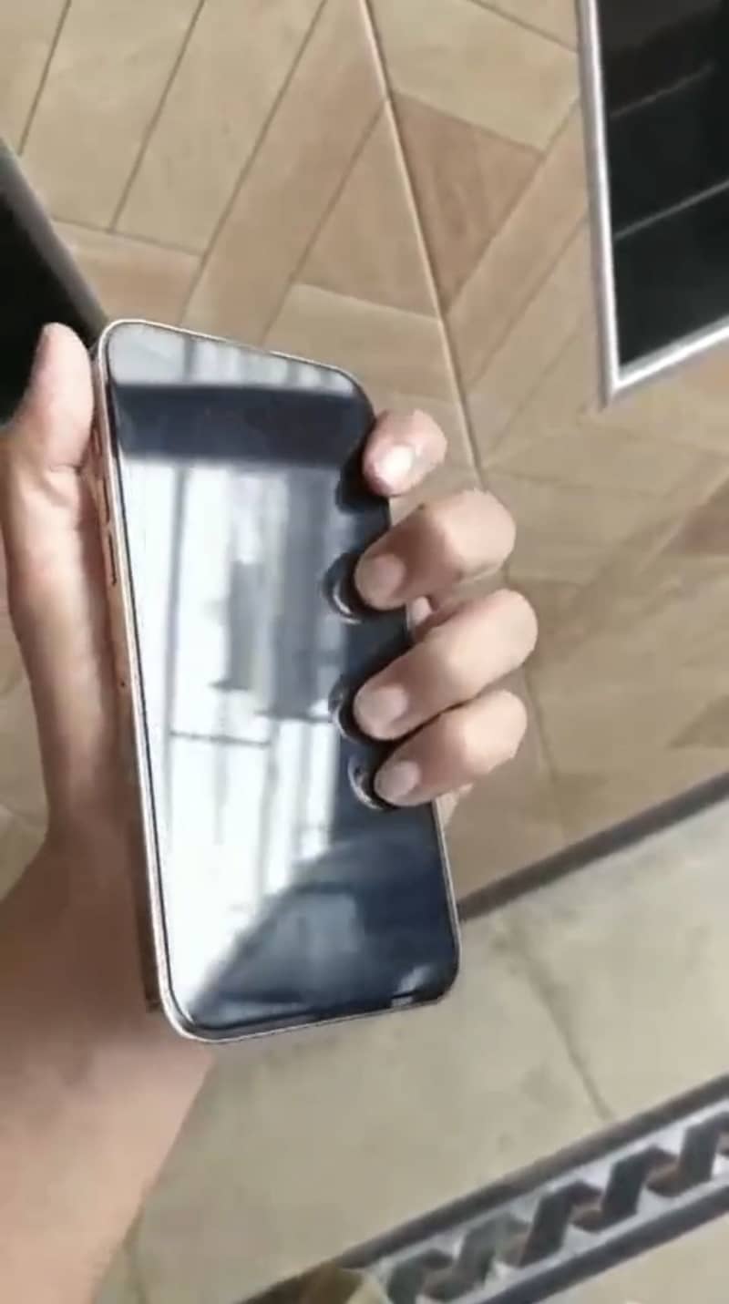 Iphone 13 pro 4
