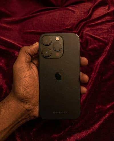 Apple iPhone 16 Pro – 128GB (JV / LLA