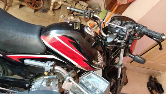 Honda Cb 125F