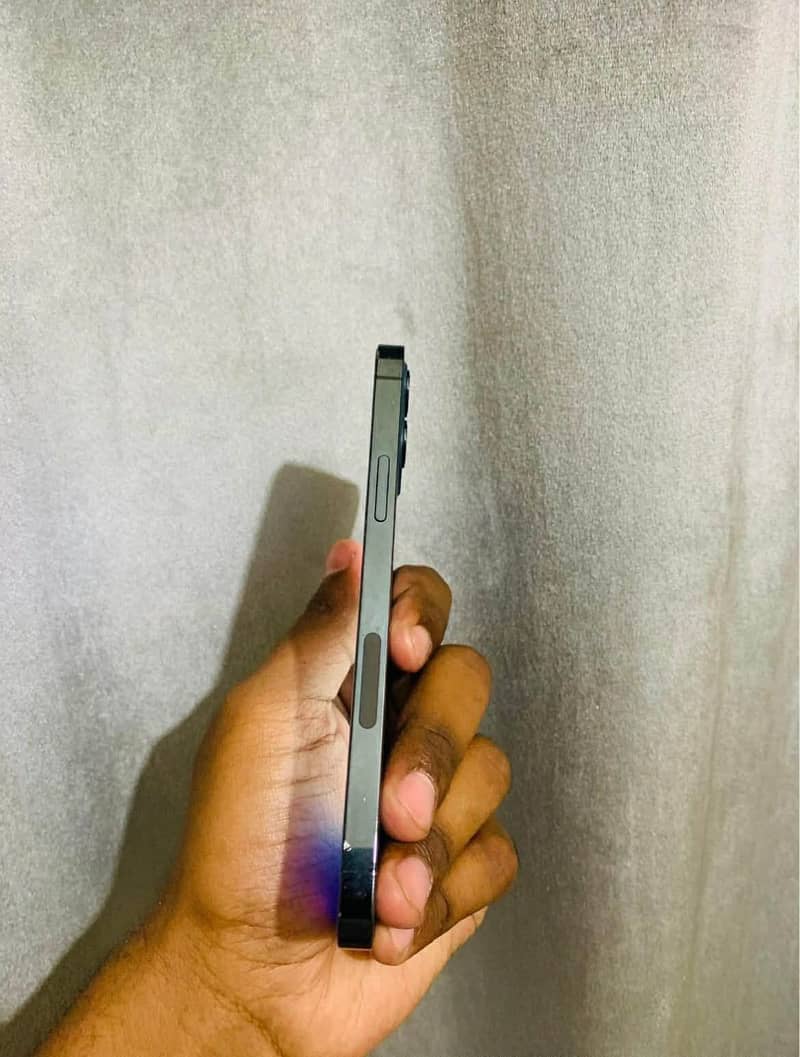 IPHONE 12 PRO 2