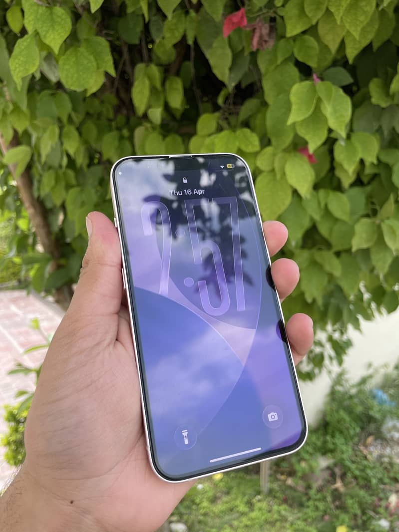 IPHONE 13 5