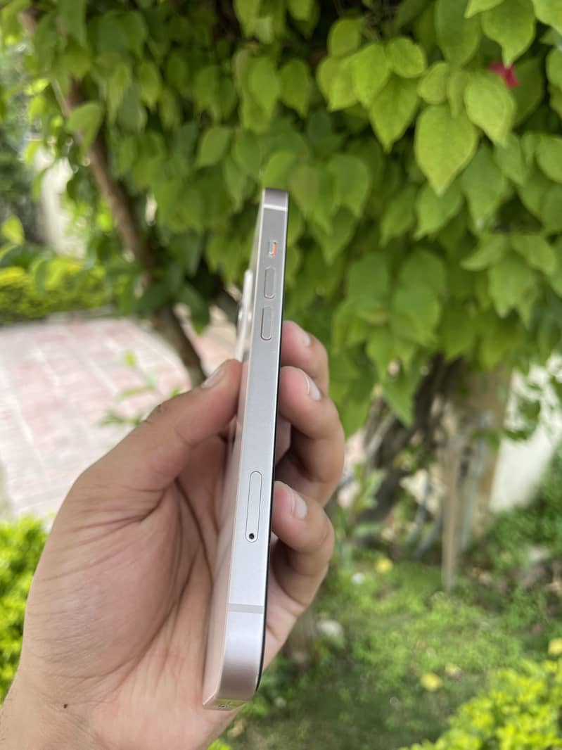 IPHONE 13 6