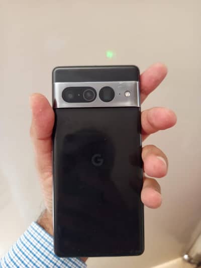 pixel 7 pro glass broken from side