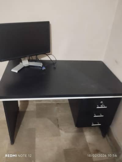 computer table