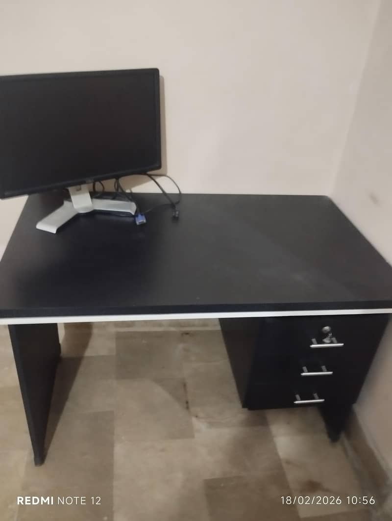 computer table 0
