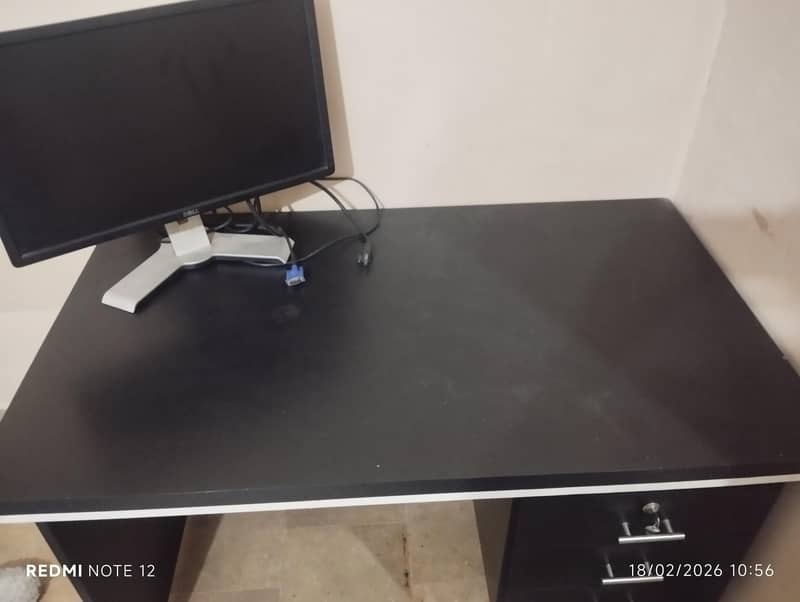 computer table 1