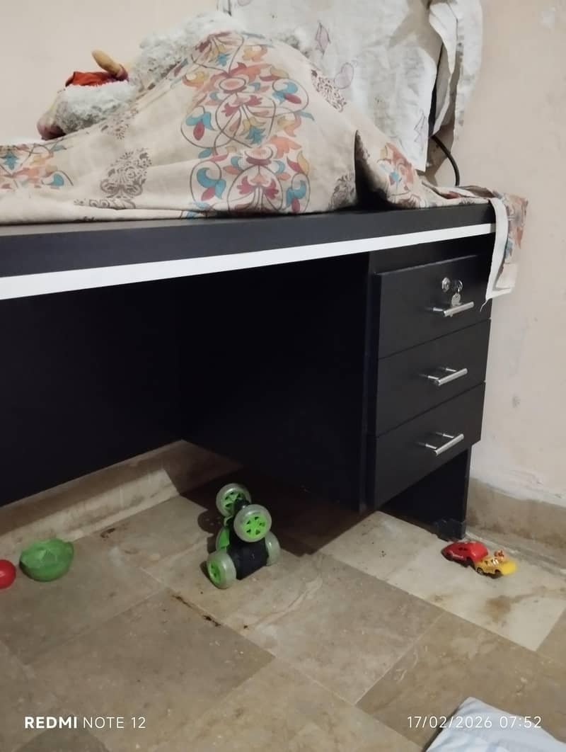 computer table 7