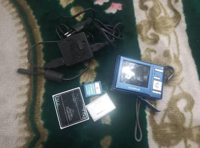 OLYMPUS T100