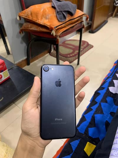 Iphone 7 Pta Approved (NEGOTIABLE) 256GB (only serious buyers can DM)