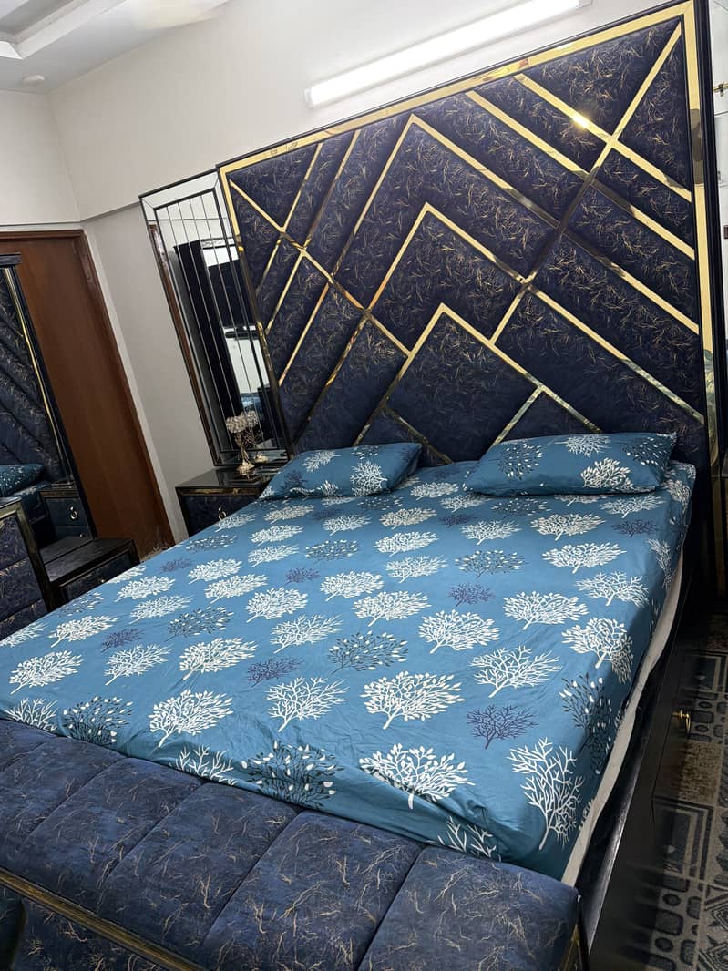 king bed 0