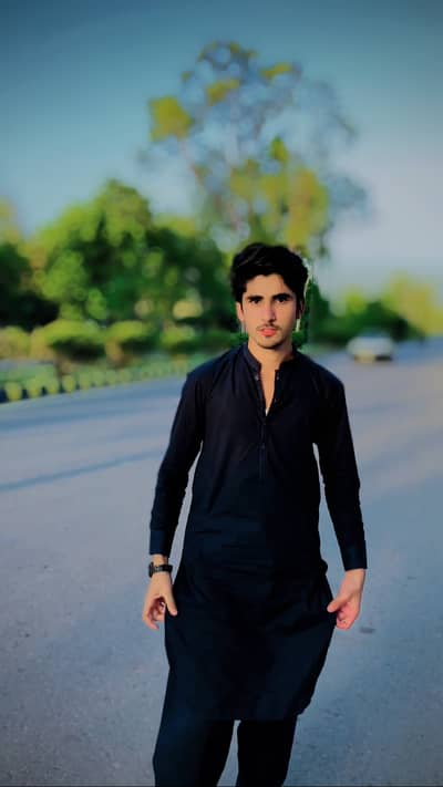 Shakir Khan