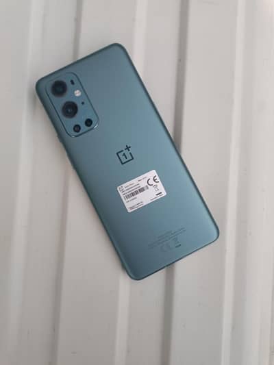 OnePlus 9 pro (2 minor lines)