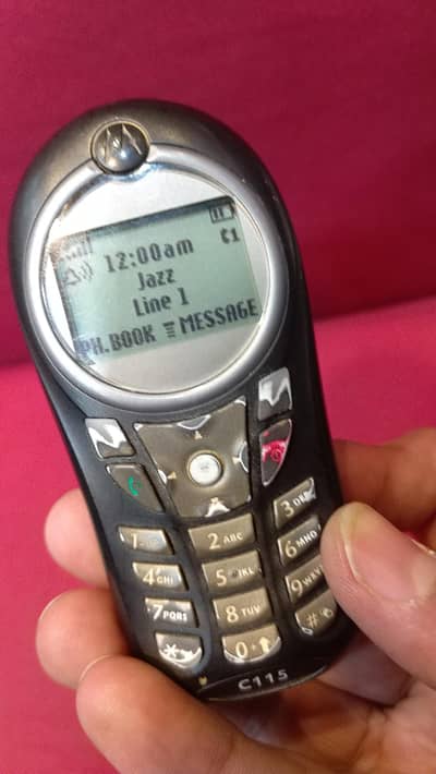 Motorola C115 Antique Phone (Sim Working) ok condition