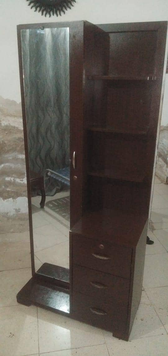 Dressing Table 0