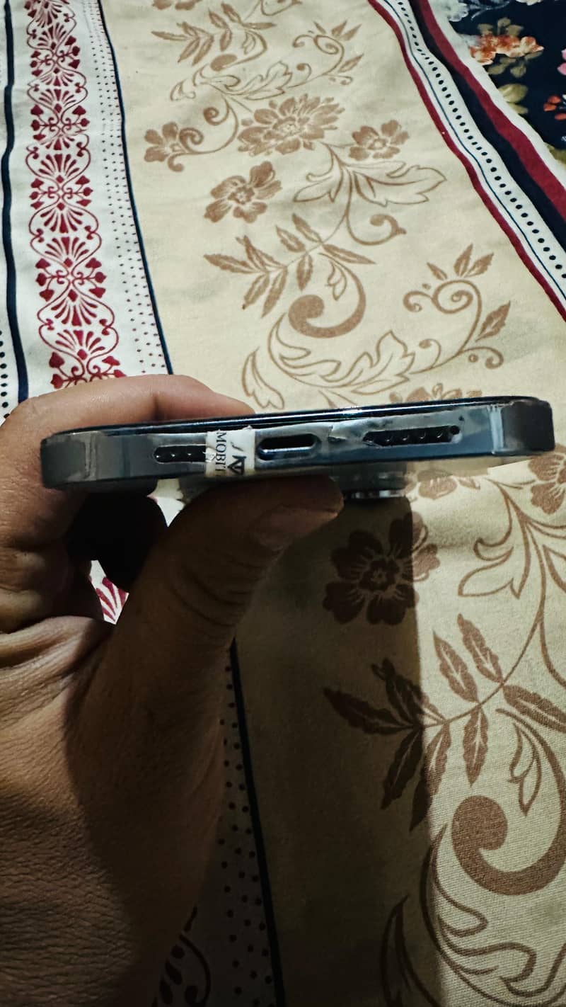 iphone 13 pro max 5