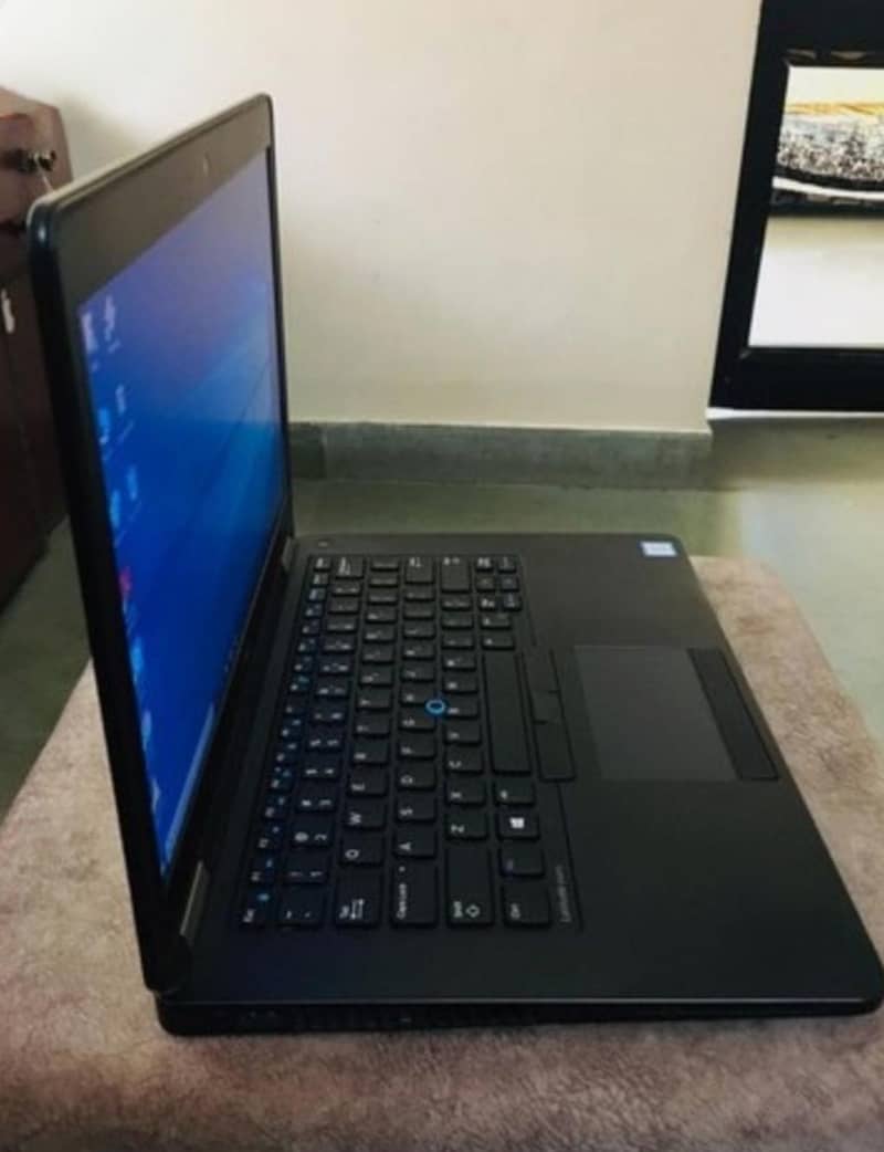 Dell Laptop E5470 1