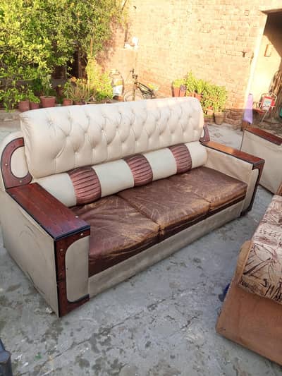 6 seater sofa set good condition urgent sale