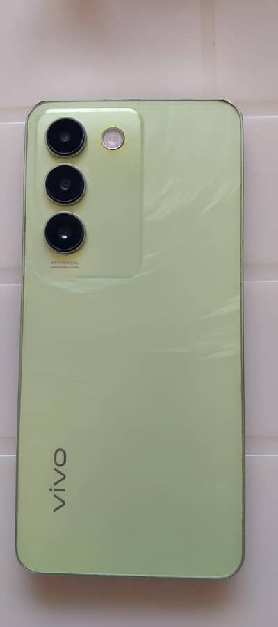 Vivo Y100