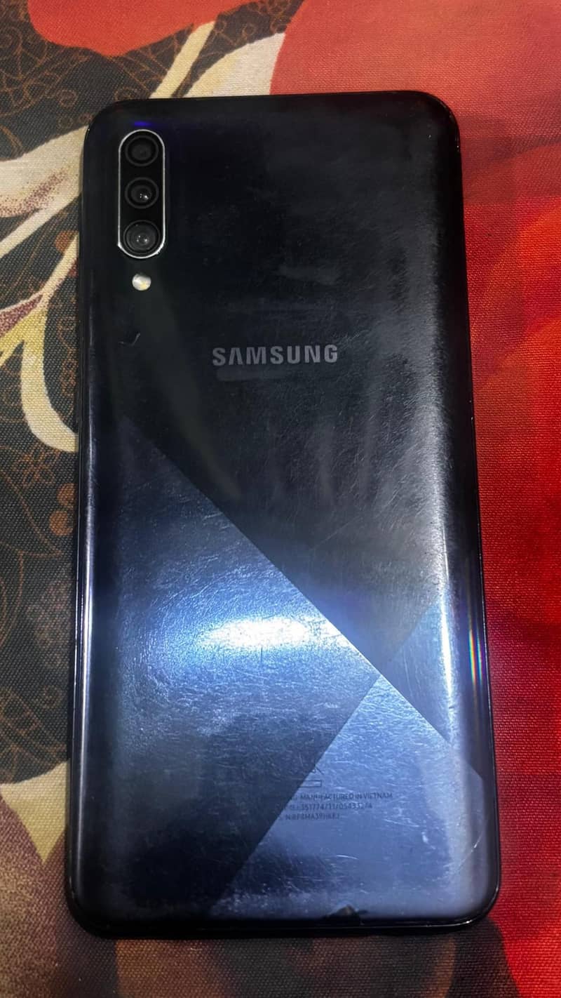 Galaxy A30s 1