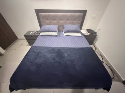 King size bed with brand new mattress