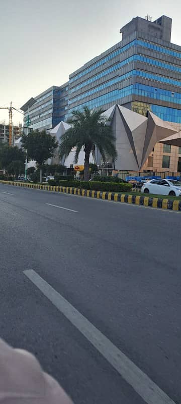 10 Marla Developed Possession Plot for Sale Block F, Gulberg Residencia, Islamabad
