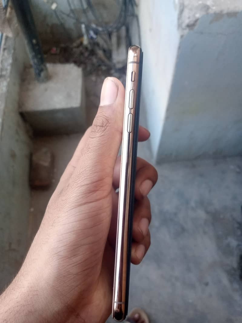 Iphone XS Max 5