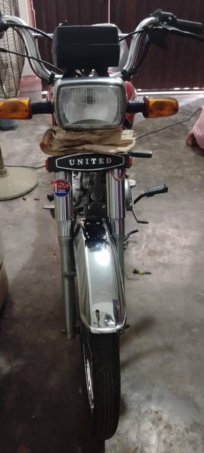 Good condition urgent sale 0_3_0_5_4_1_0_3_8_3_5