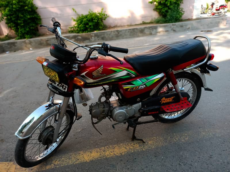 CD 70 21/22 MODEL 3