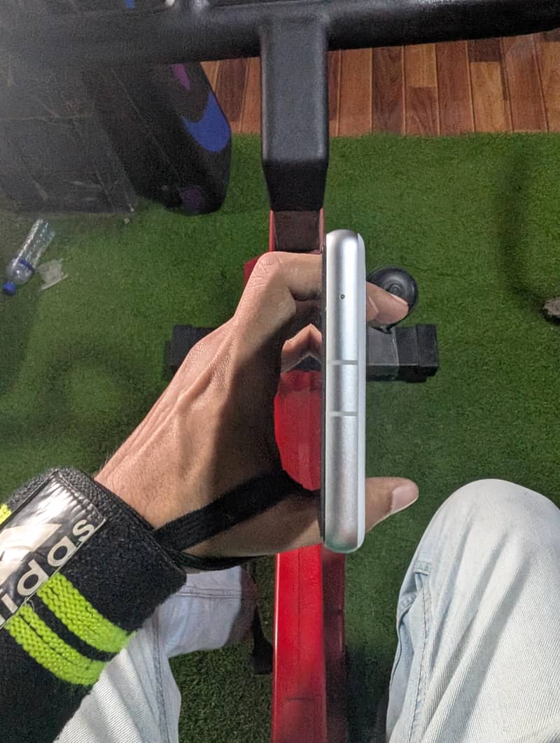 Google Pixel 7a 4