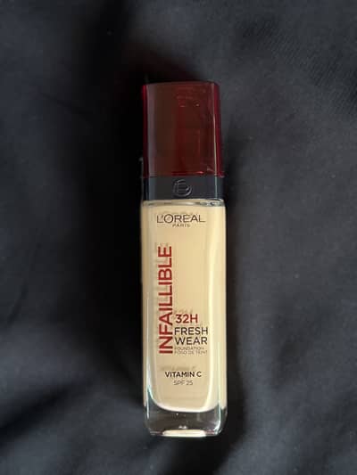 Loreal Infallible Foundation (shade 120 )