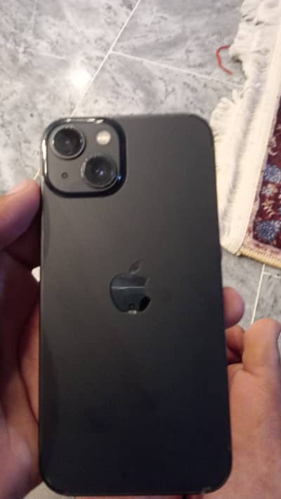 Apple iPhone 13