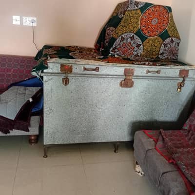 paiti 5ft with stand urgent sale