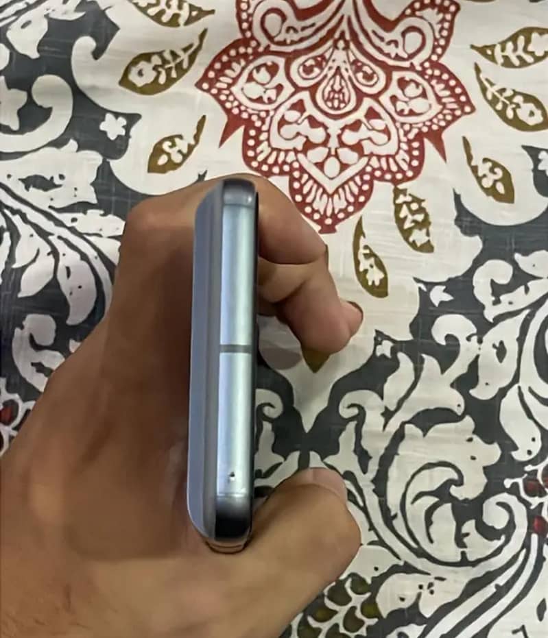 Google pixel 8 1