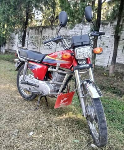 Honda 125 for Sale Call 0332--74--15--379/