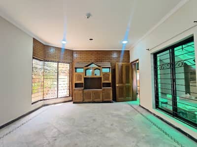 1 Kanal Upper Portion For Rent In Punjab Society Lahore Prime Location, Neat & Spacious
