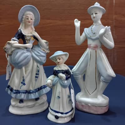 Decoration Statues