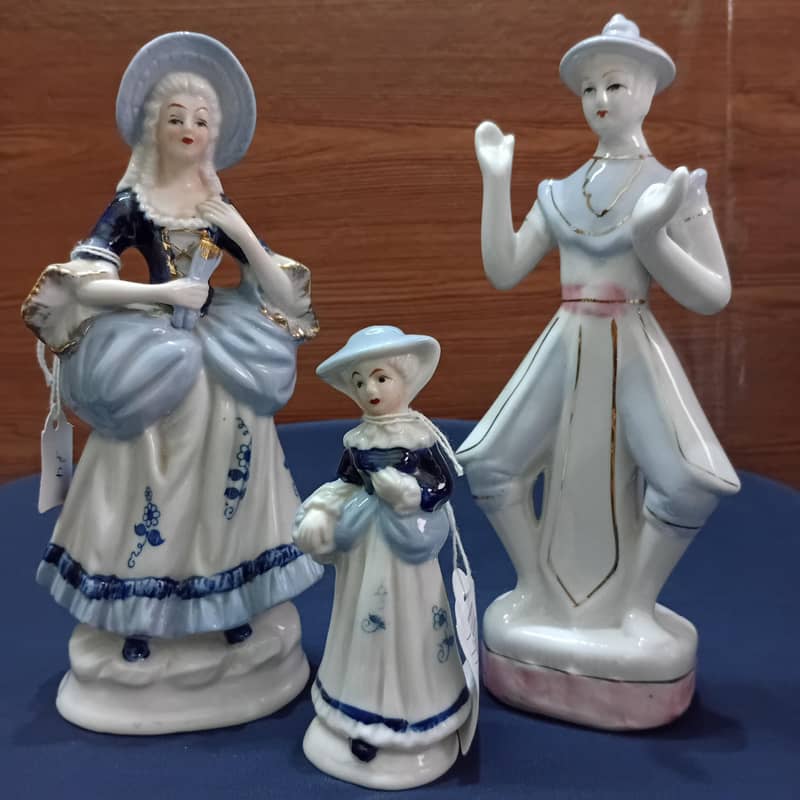 Decoration Statues 0
