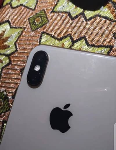 iPhone XS